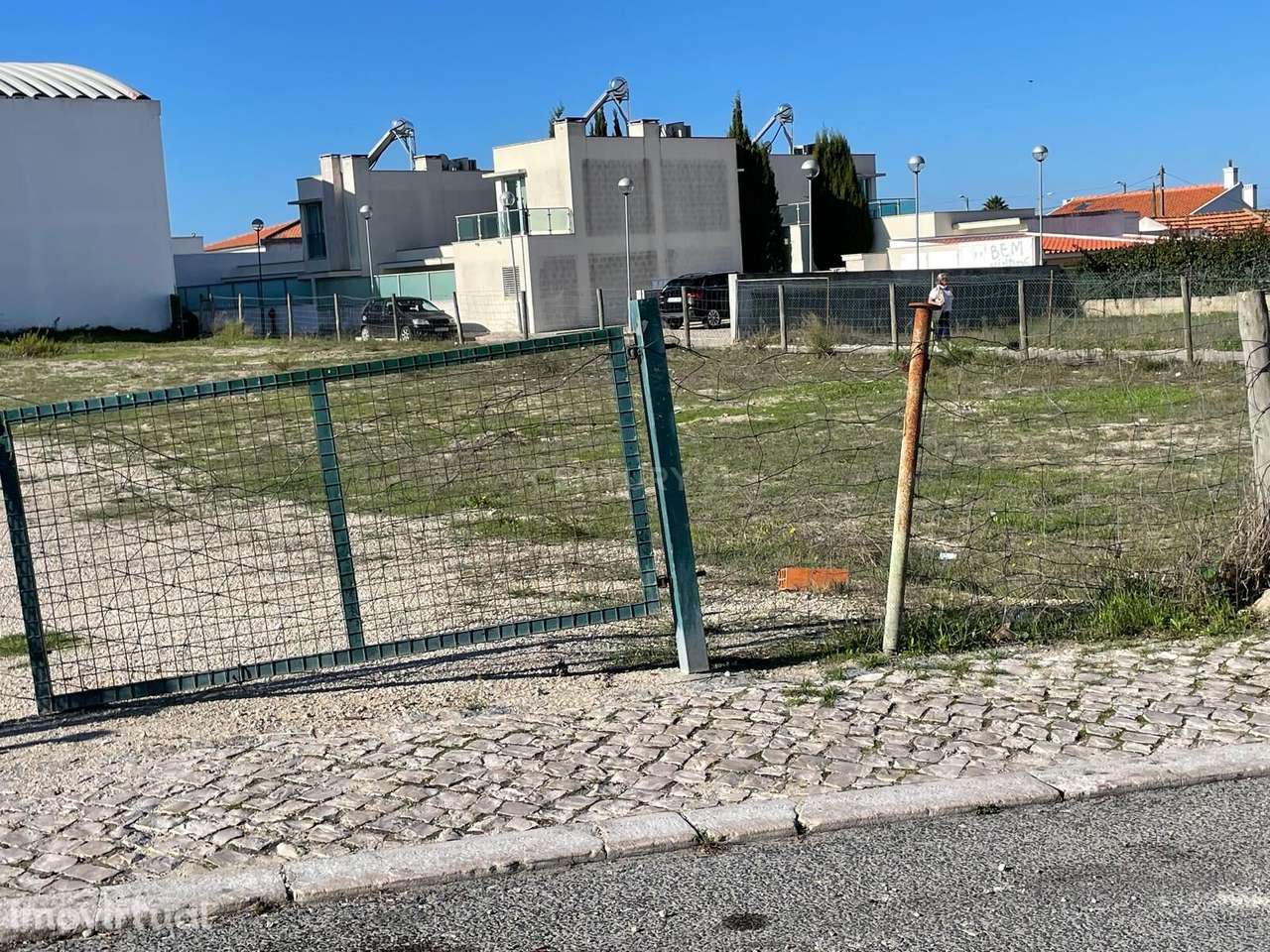 Terreno para 5 Fogos perto da Praia do Meco - Grande imagem: 3/6