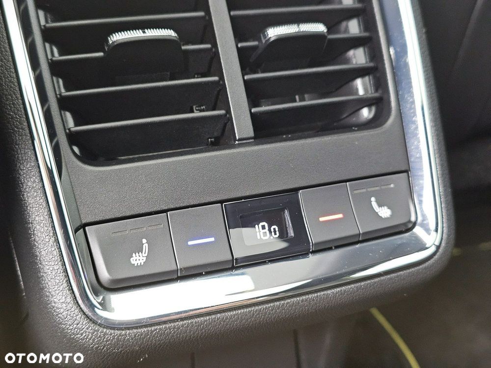 Skoda Enyaq RS 82kWh - 25