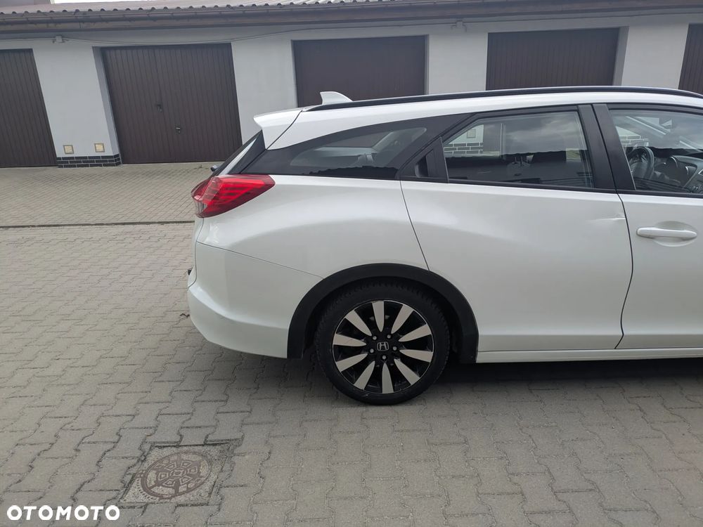 Honda Civic 1.6 i-DTEC Lifestyle Black Edition - 20