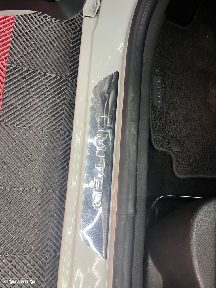 Renault Clio 0.9 TCe Limited - 14