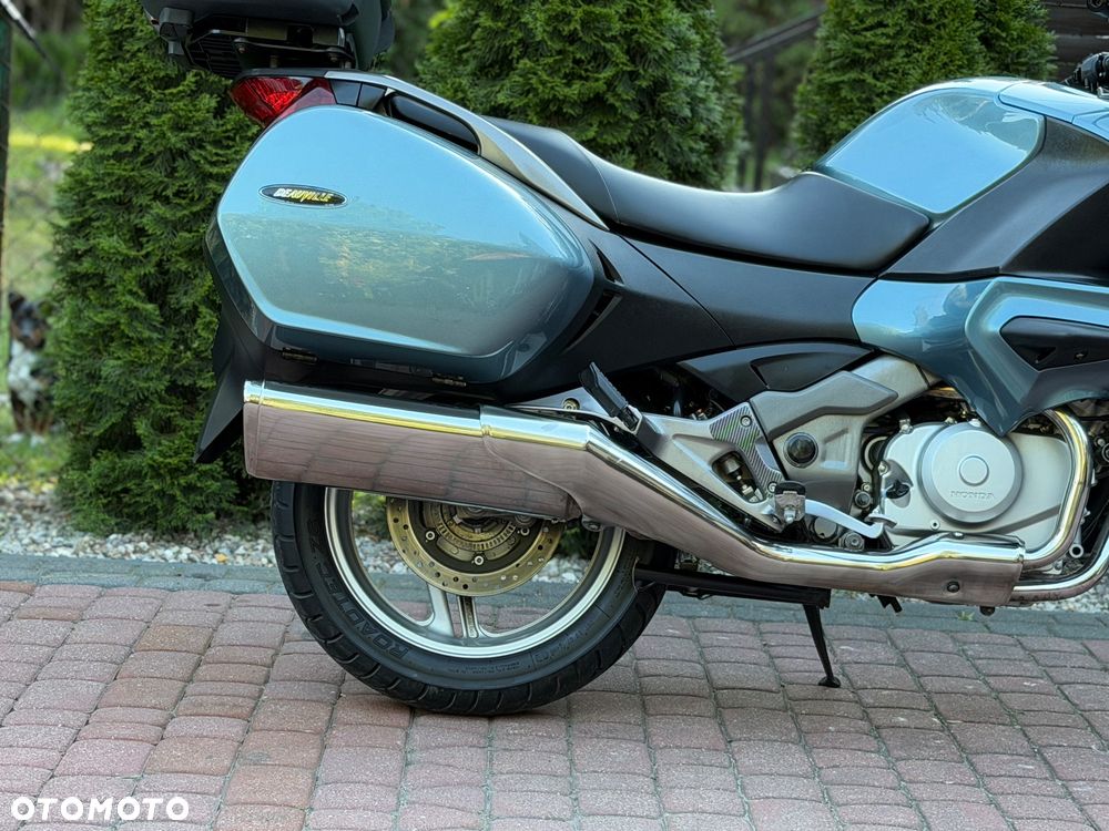 Honda NT - 9