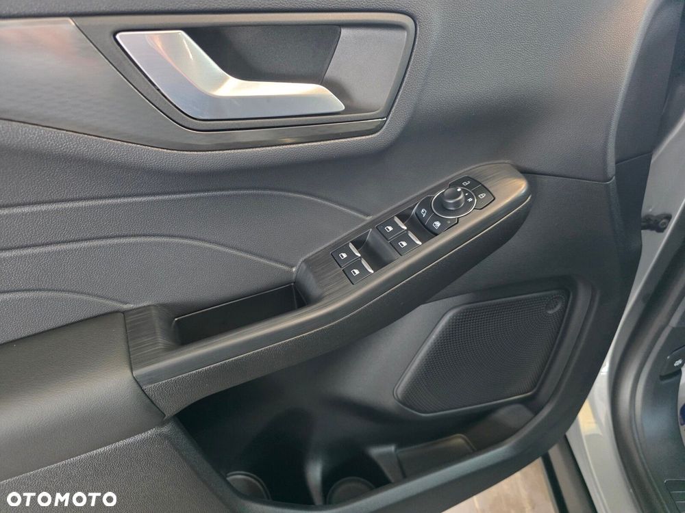 Ford Kuga - 9