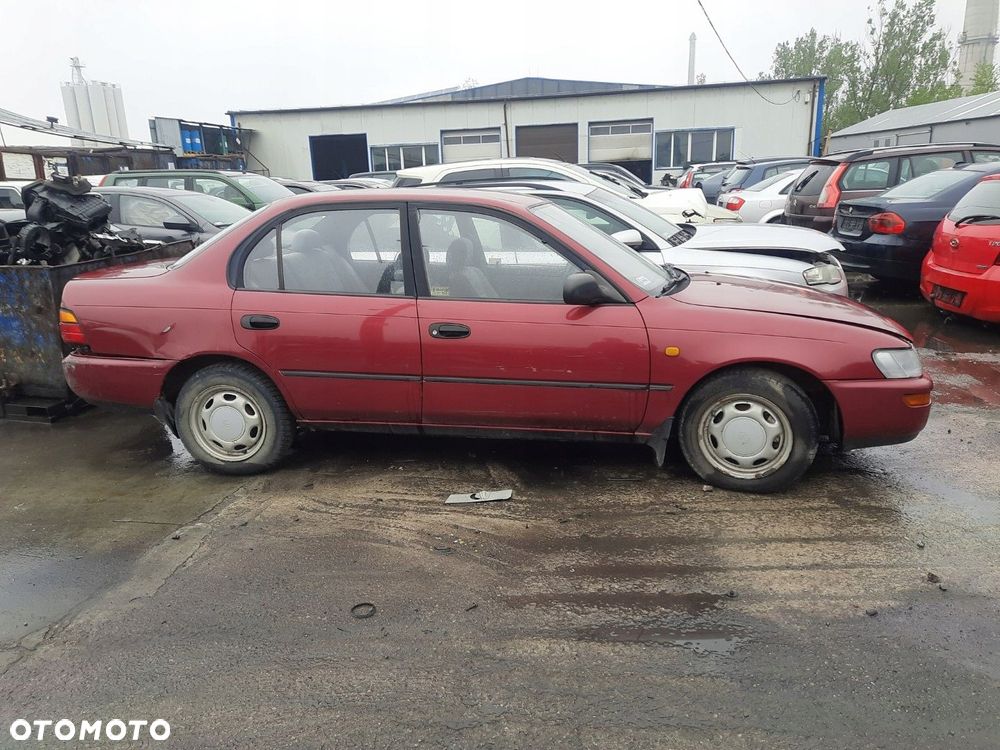 CZĘŚCI Toyota Corolla E10 1992-1997 1,3 16V 4EFE BENZYNA SEDAN BORDO - 3