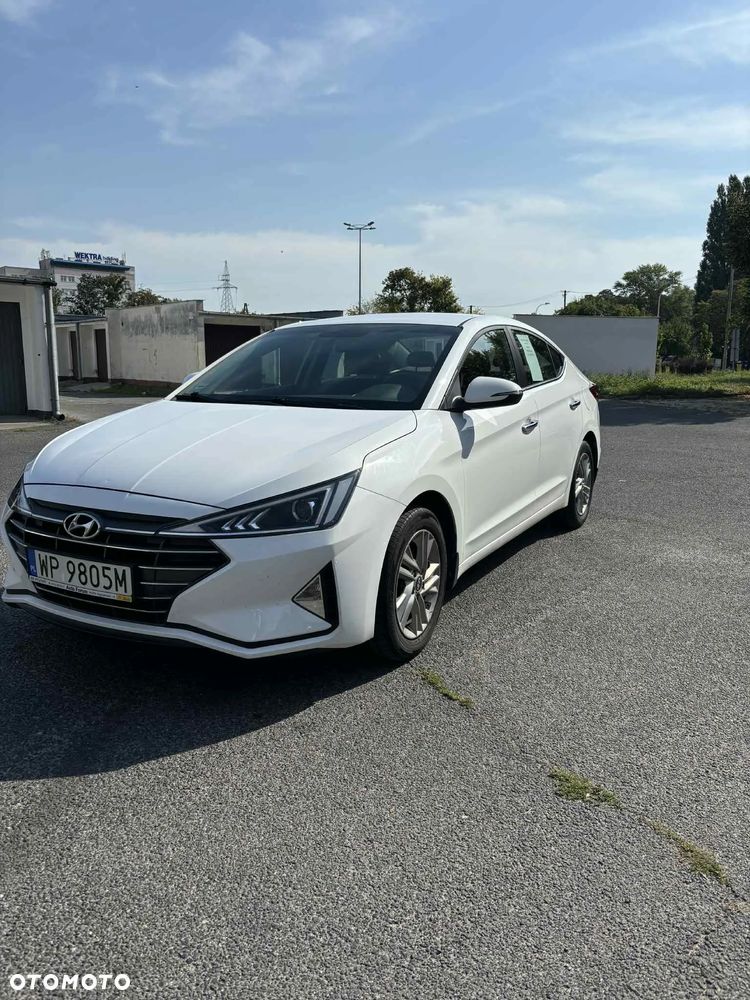 Hyundai Elantra ver-1-6-comfort - 1