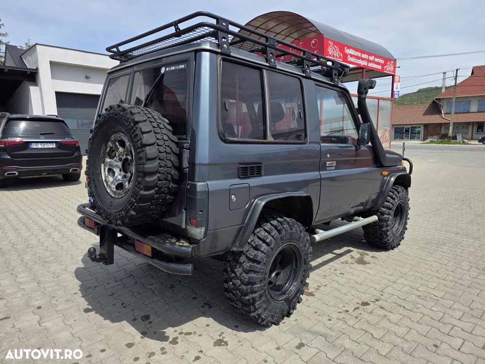 Toyota Land Cruiser - 3