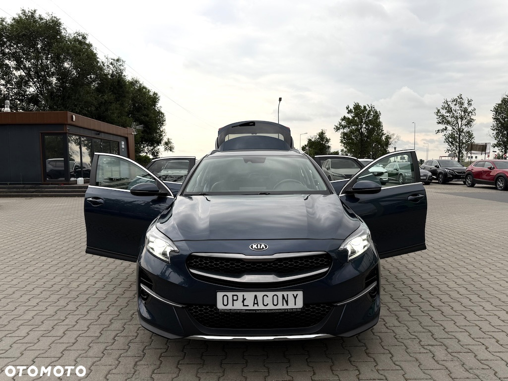 Kia XCeed - 11