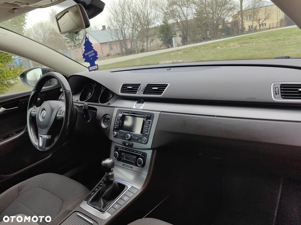 Volkswagen Passat 1.6 TDI Trendline Optimum - 12