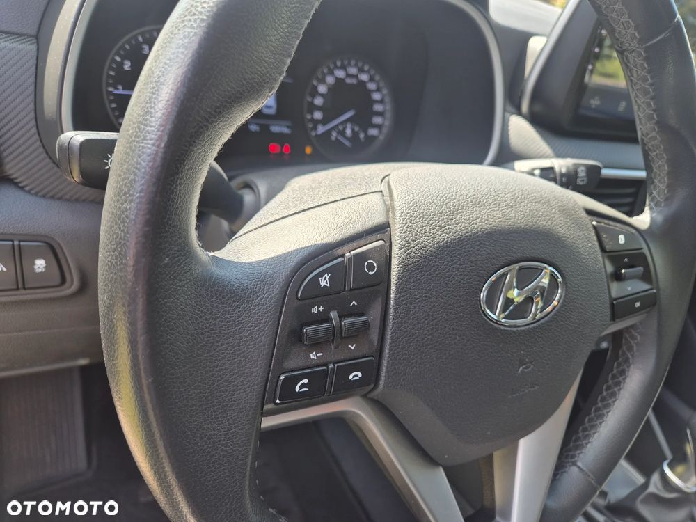 Hyundai Tucson 1.6 GDi 2WD Pure - 17
