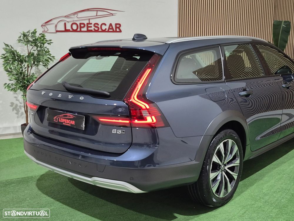 Volvo V90 Cross Country 2.0 B5 Plus AWD - 7