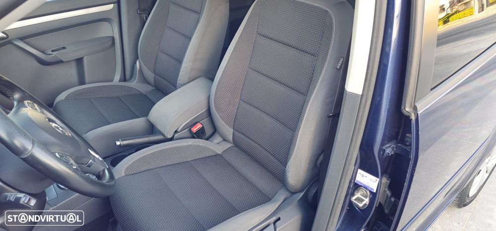 VW Touran 1.6 TDI DPF DSG STYLE - 4