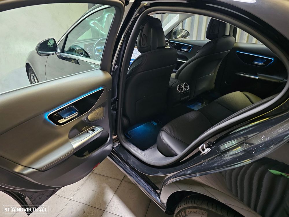 Mercedes-Benz C 300 e T 9G-TRONIC Avantgarde - 17