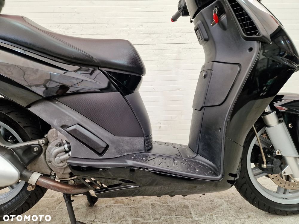 Aprilia Sportcity - 25