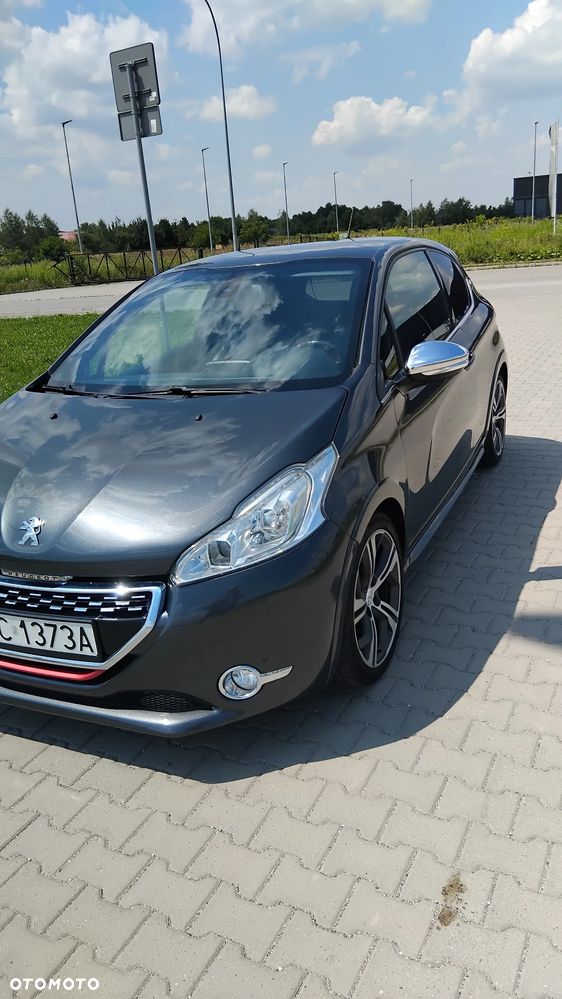 Peugeot 208 2013 photo 4