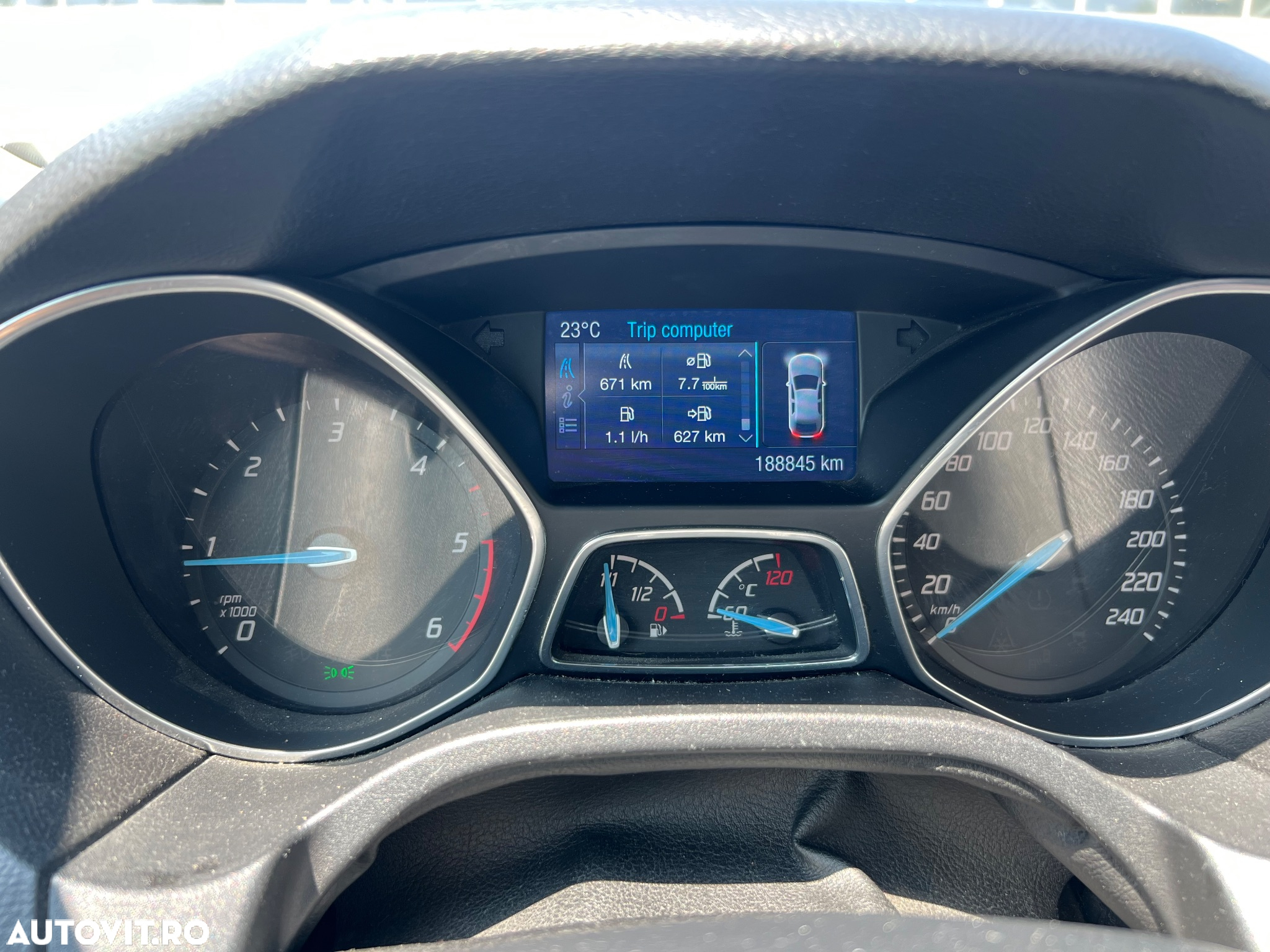 Ford Focus - 8