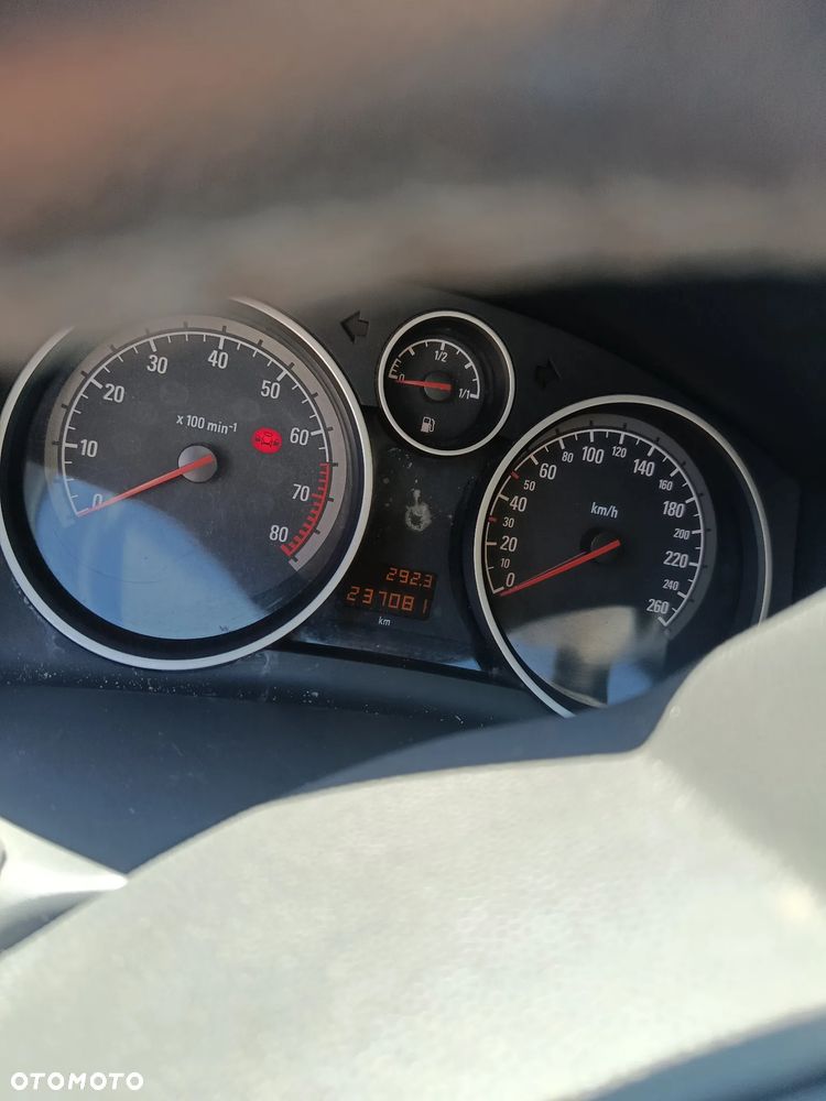 Opel Astra 1.6 Enjoy - 10