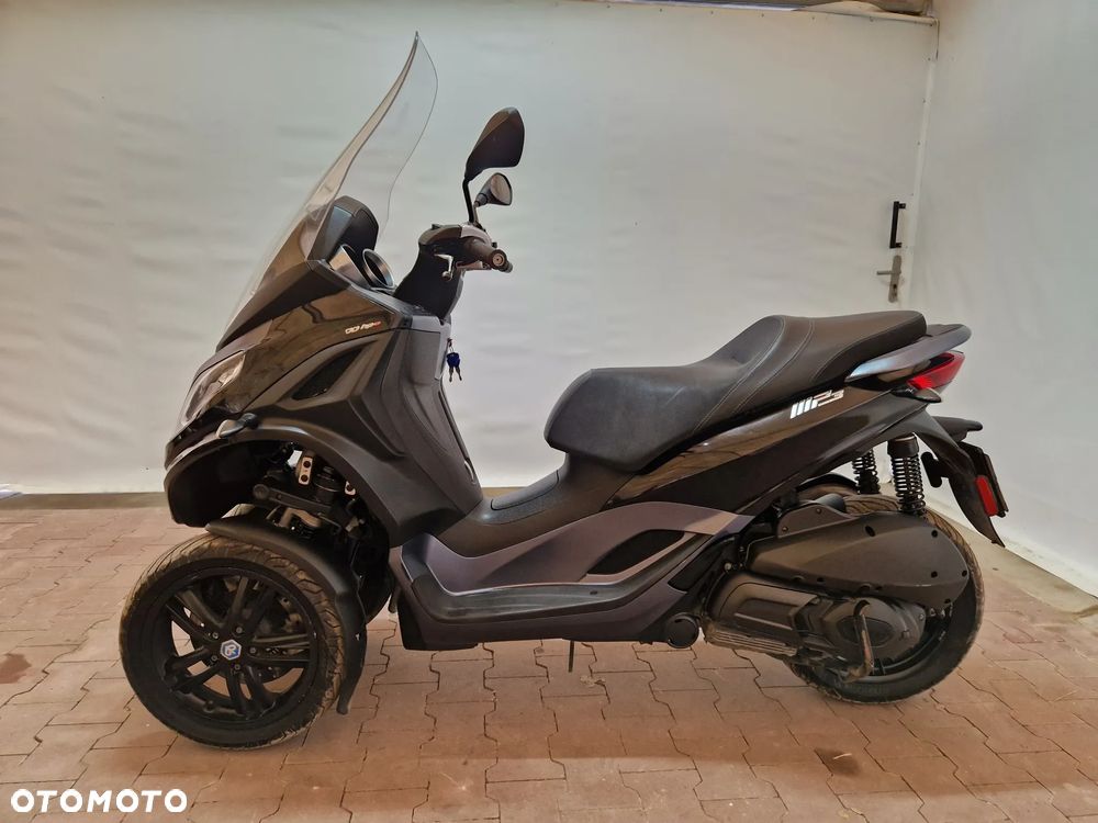 Piaggio MP-3 - 10