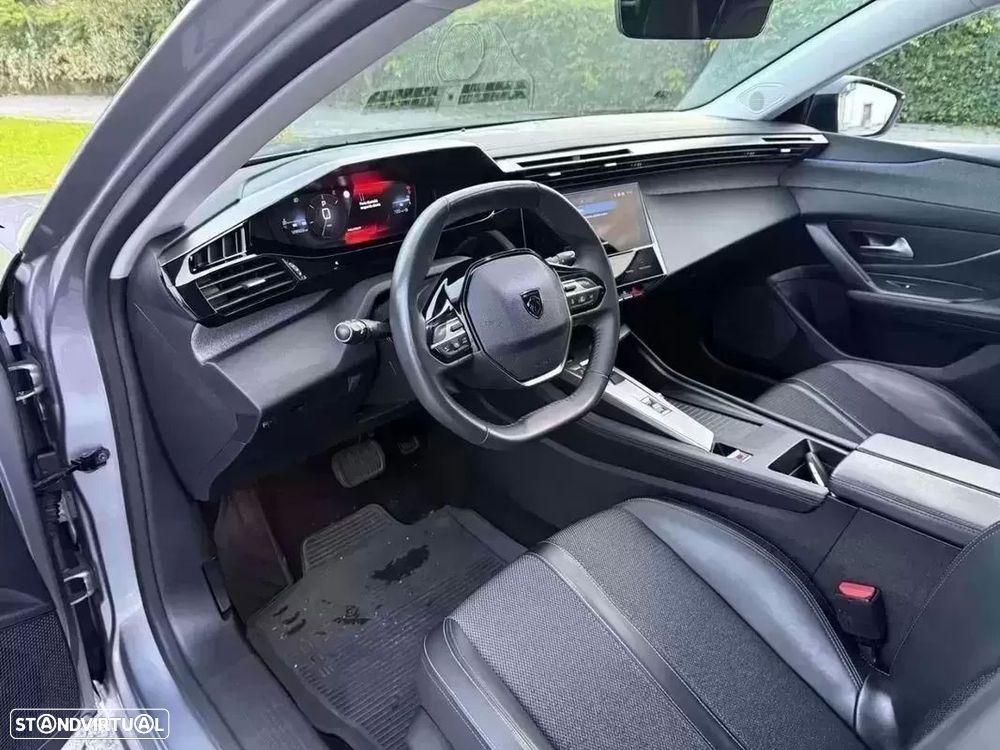 Peugeot 308 1.5 BlueHDi Allure EAT8 - 26