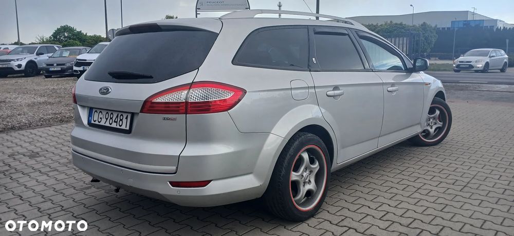 Ford Mondeo 2.0 TDCi Ambiente - 4