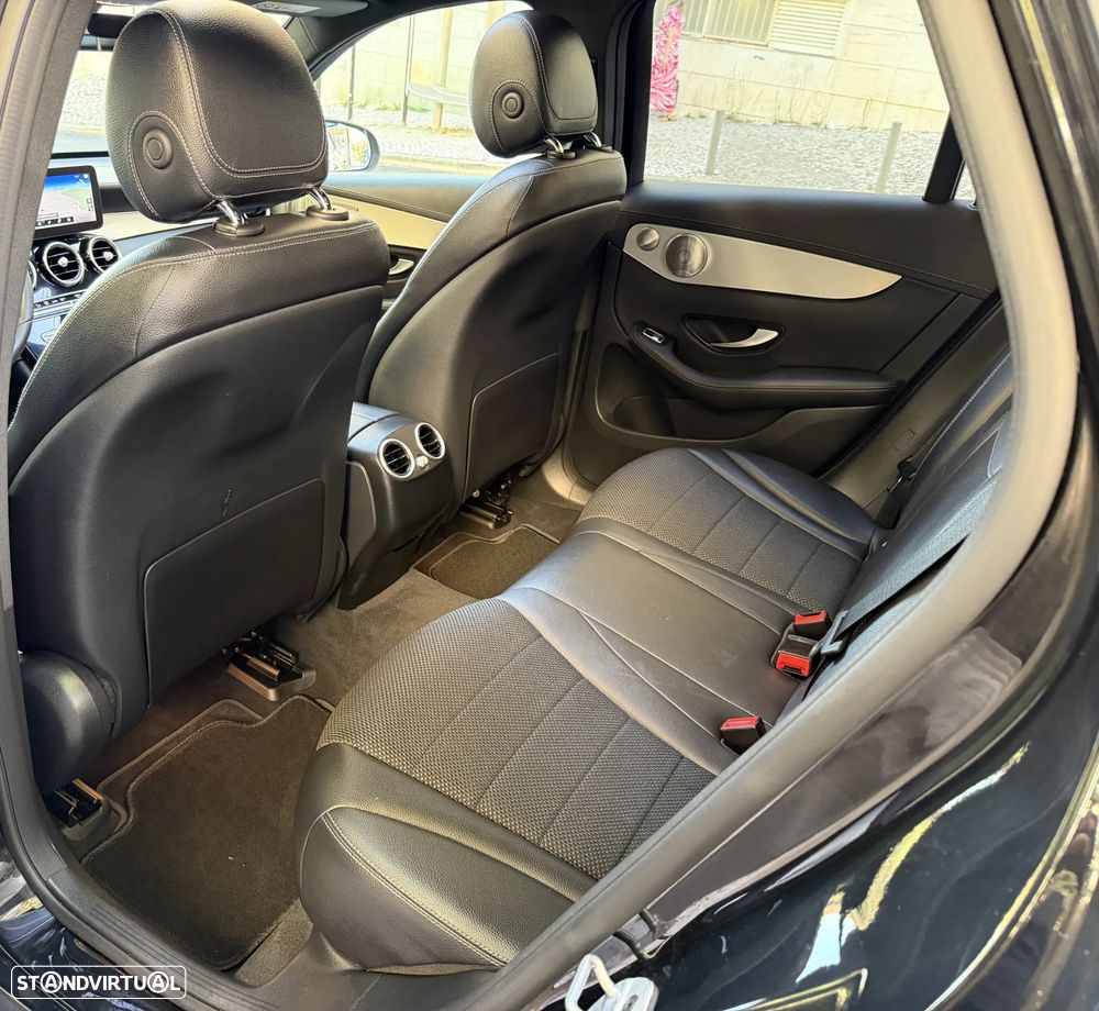 Mercedes-Benz GLC 300 de 4Matic 9G-TRONIC - 29