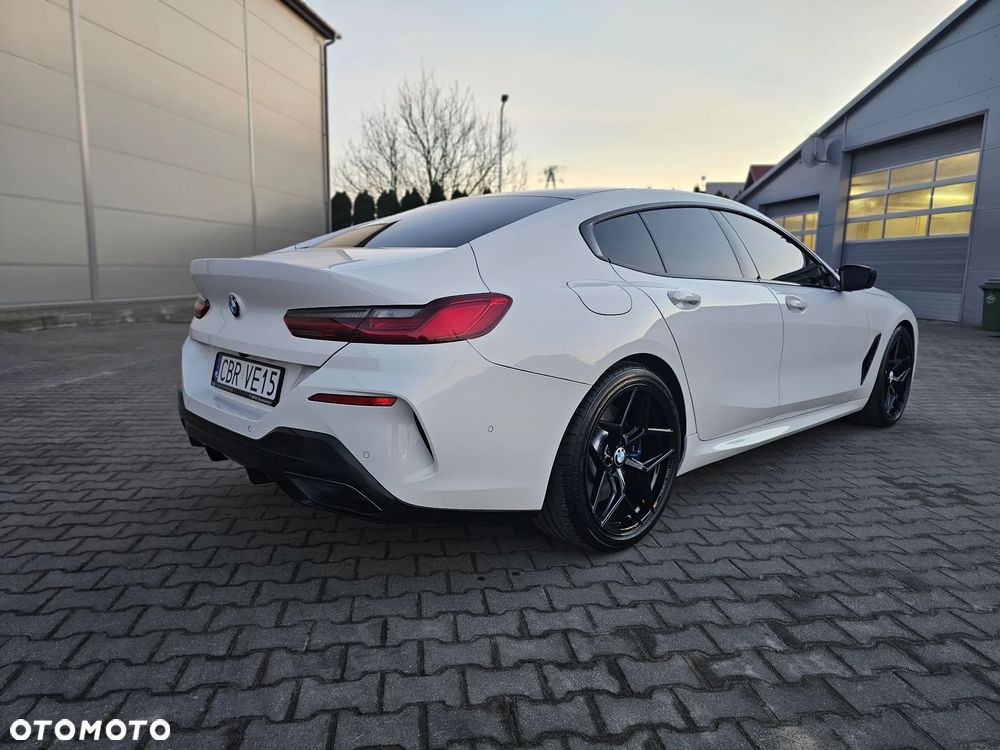 BMW Seria 8 - 5