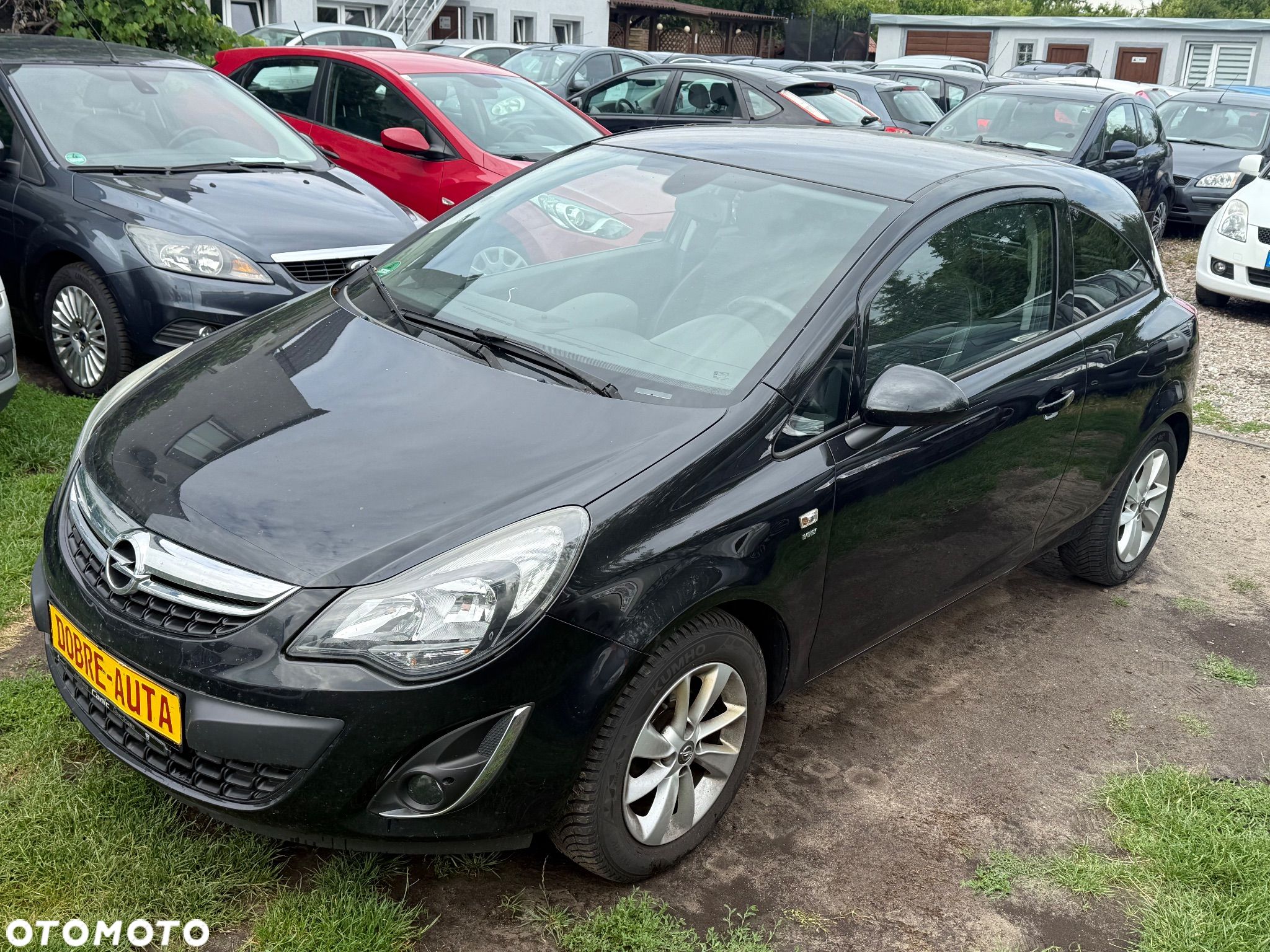 Opel Corsa 1.4 16V Innovation - 1