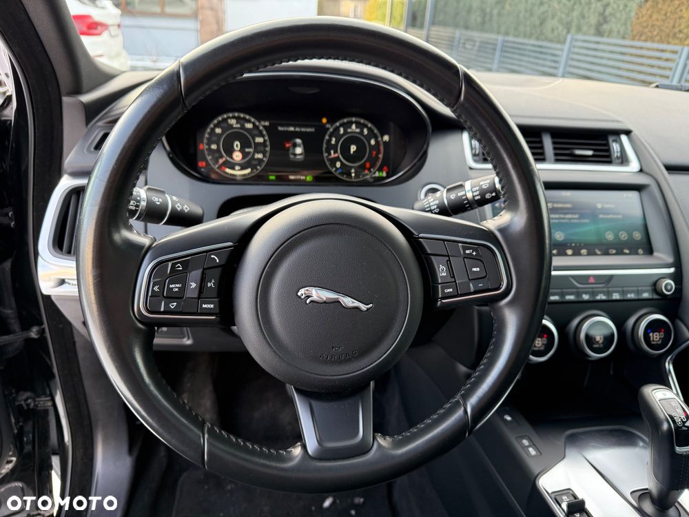 Jaguar E-Pace P200 AWD R-Dynamic S - 9