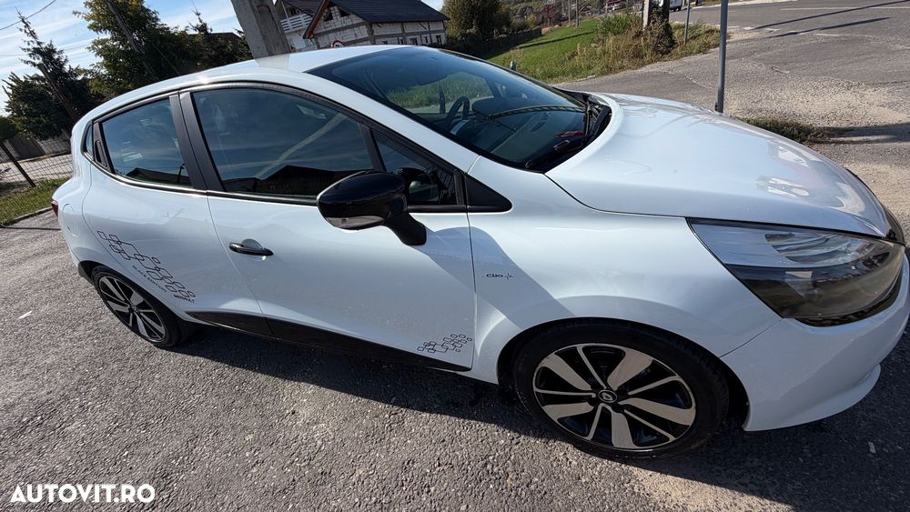 Renault Clio - 20