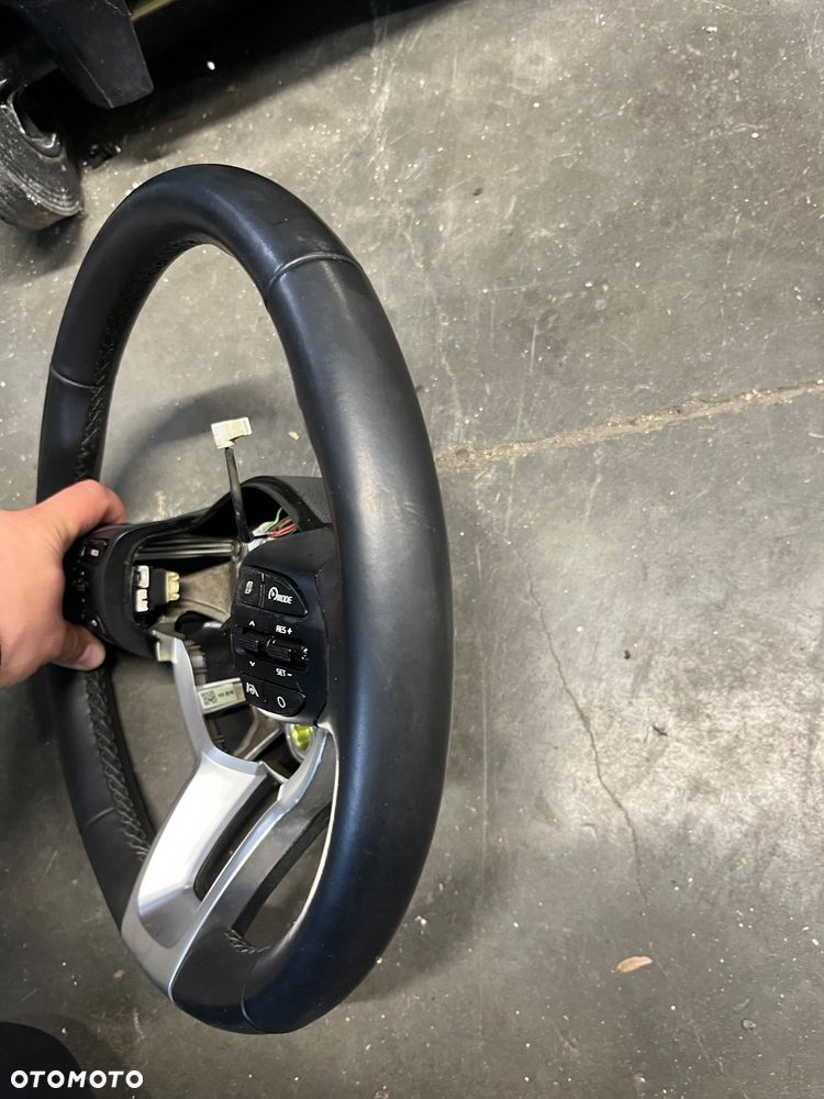 Kierownica skórzana Kia Stonic LIFT - 3