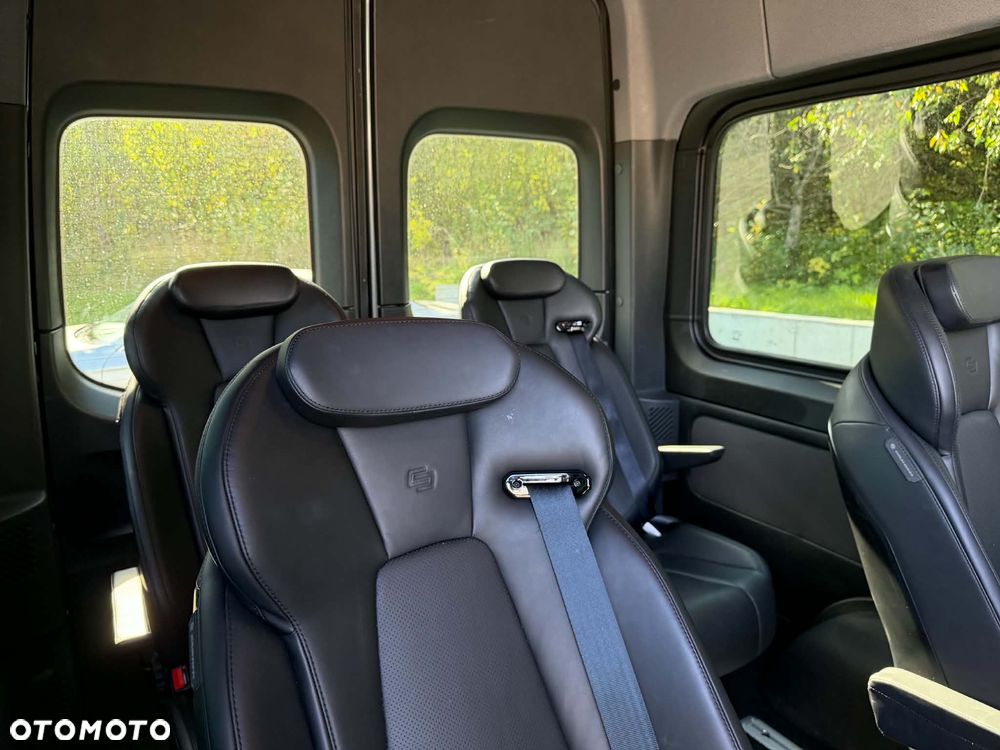 Mercedes-Benz Sprinter - 20