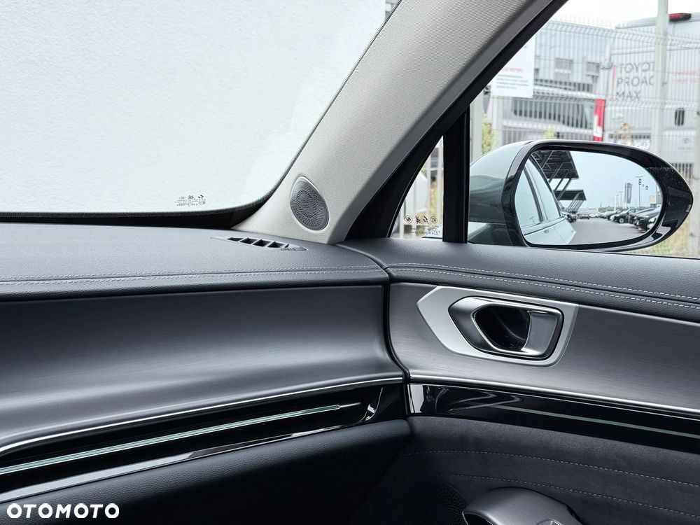 Hongqi H9 2.0T Deluxe - 37