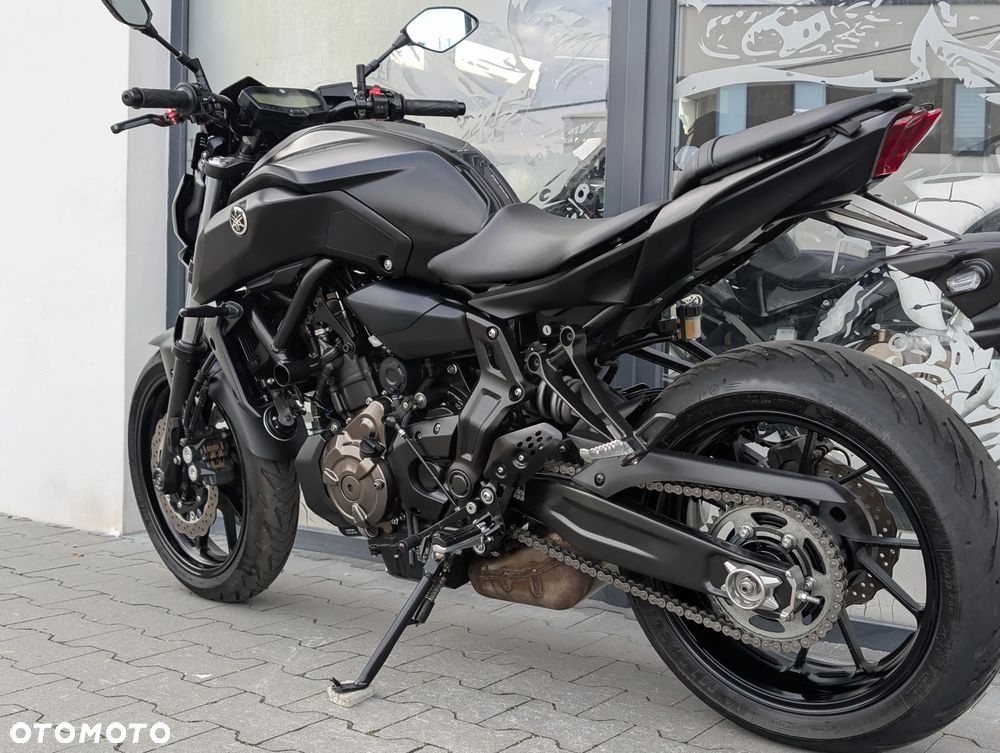 Yamaha MT - 6