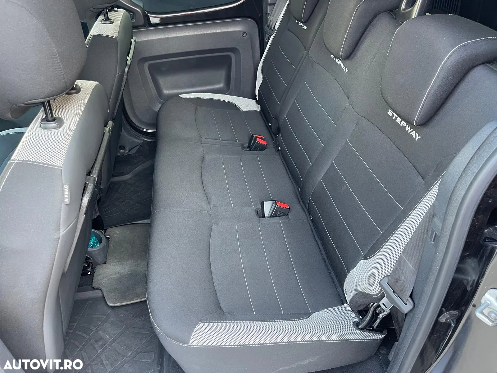 Dacia Dokker 1.2 TCe 115 CP Stepway - 9