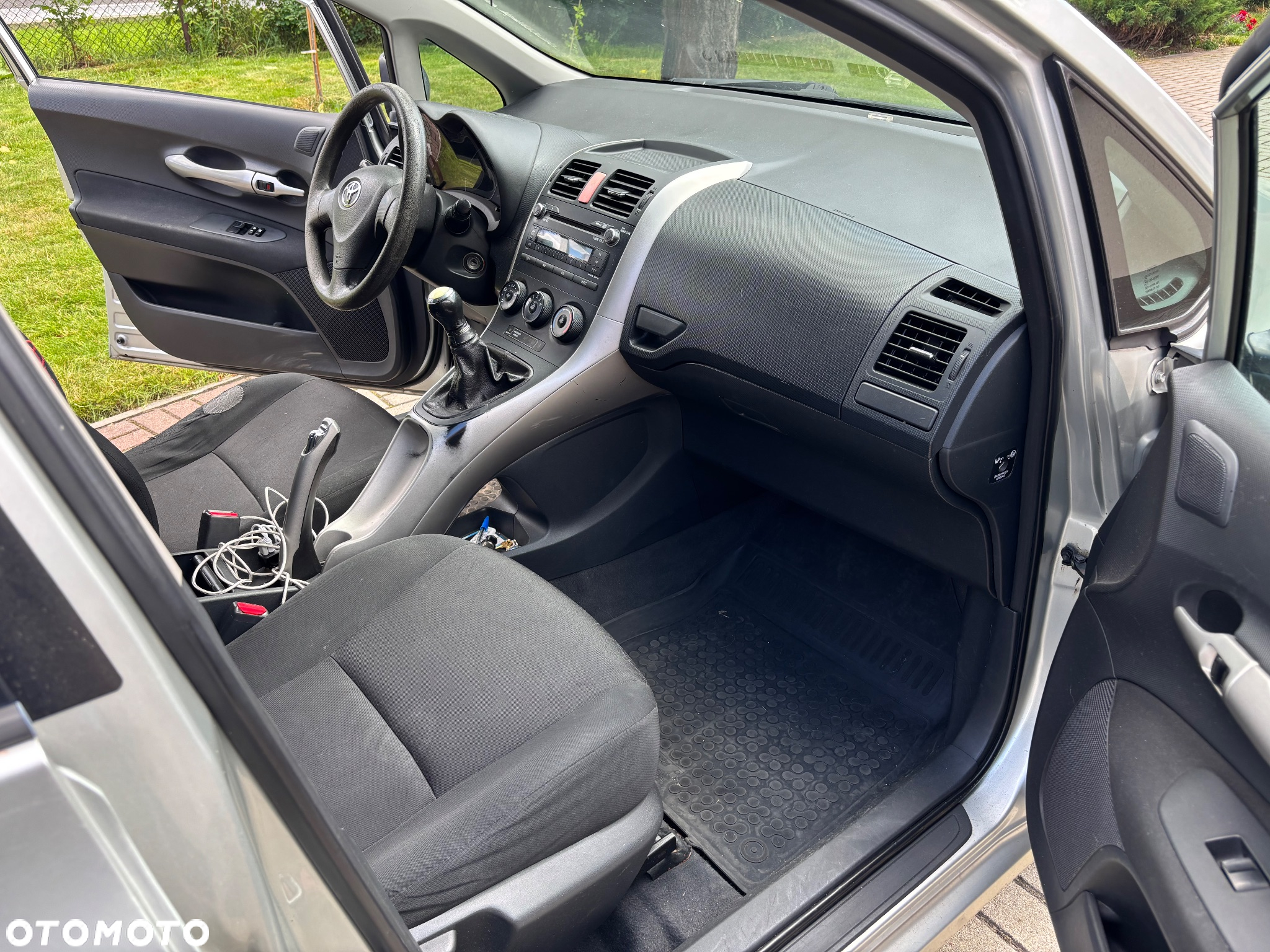 Toyota Auris 1.6 VVT-i Terra - 23