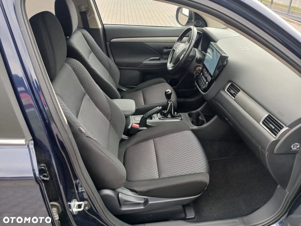 Mitsubishi Outlander 2.0 2WD Diamant Edition - 11