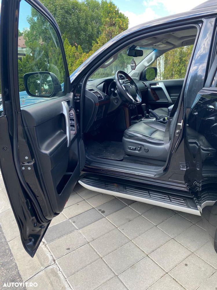 Toyota Land Cruiser 3.0l Turbo D-4D Aut. AVS 7 Locuri Luxury - 9