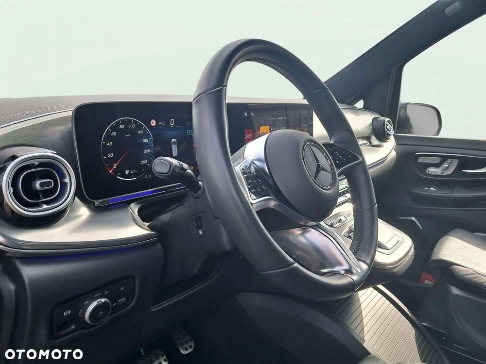 Mercedes-Benz klasa-v V300 - 12