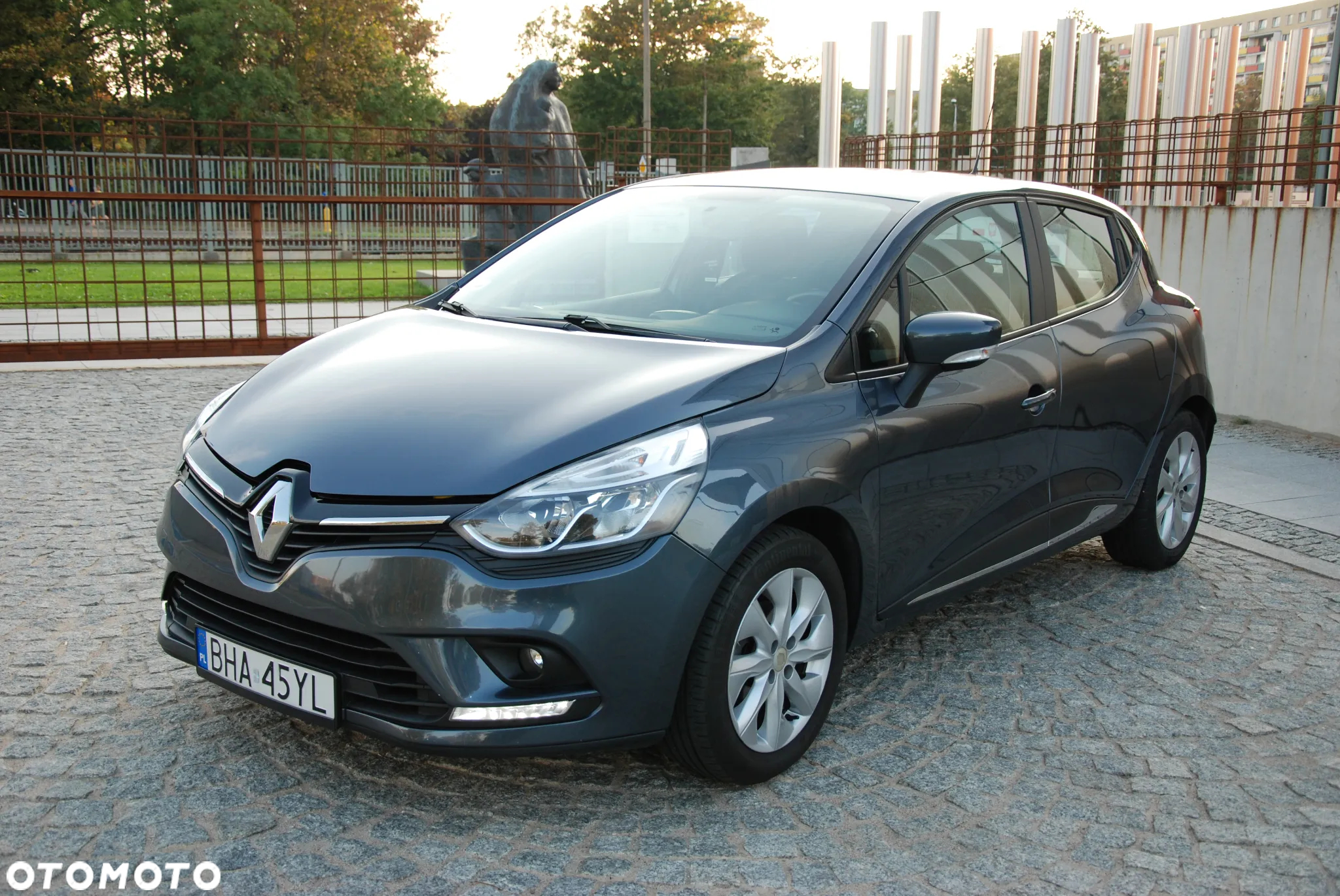 Renault Clio 0.9 TCe Alize - 2