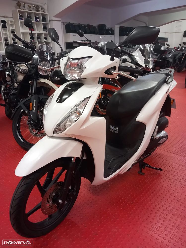 Honda Vision 110 - 8