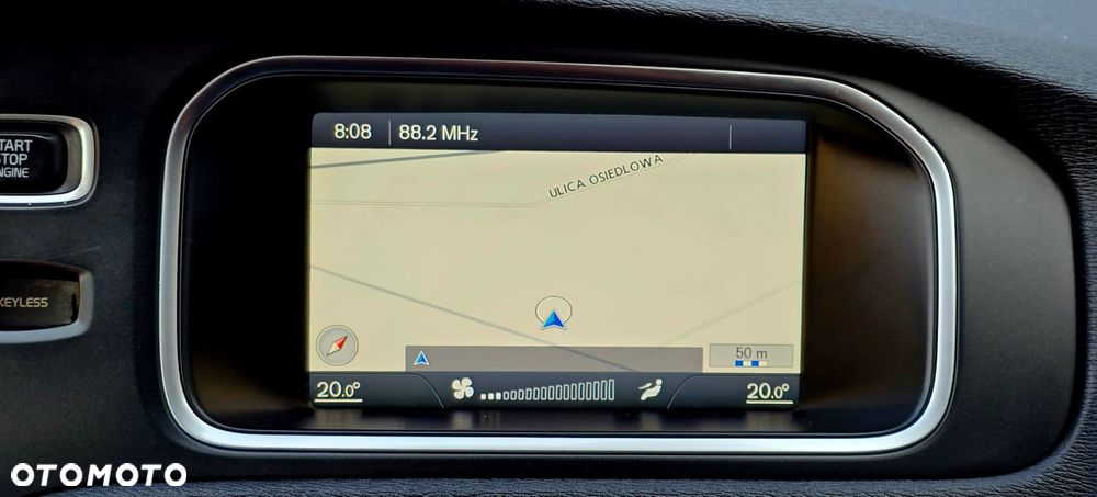 Volvo V40 D2 R Design - 13