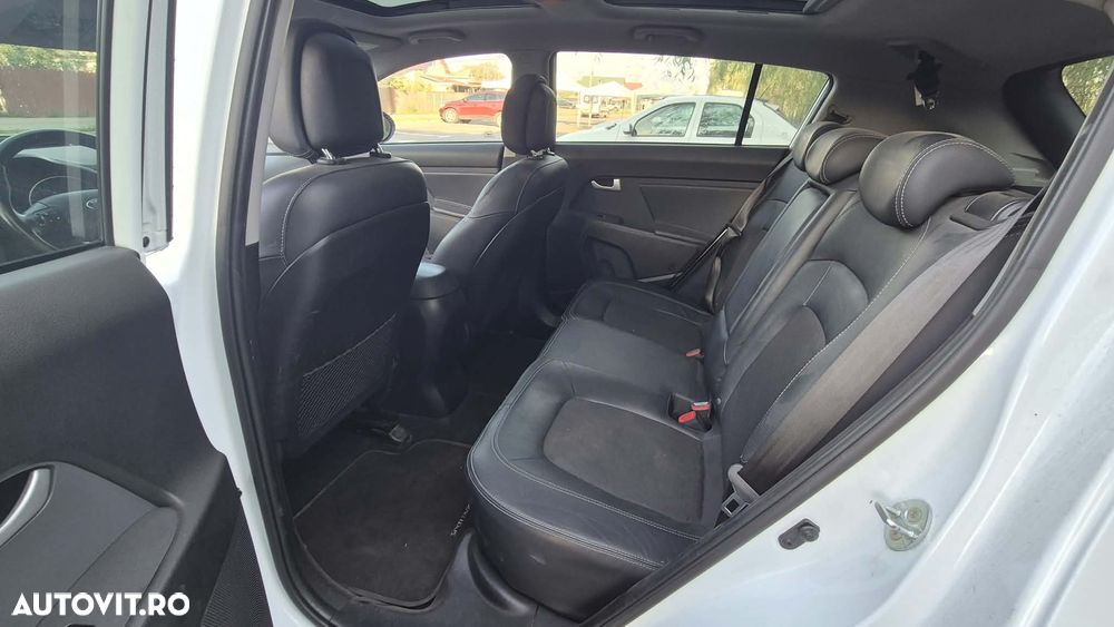 Kia Sportage - 10