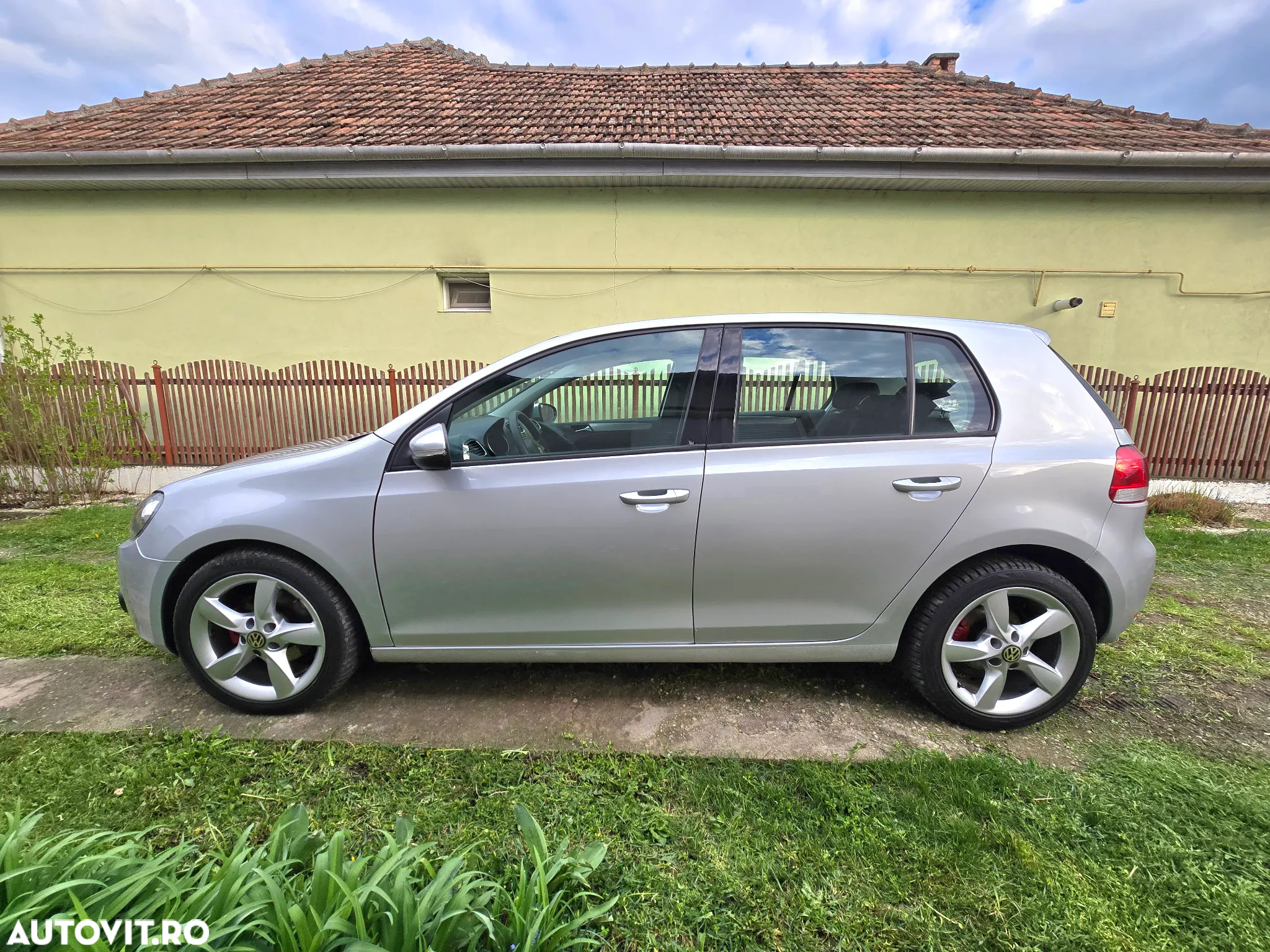 Volkswagen Golf 1.6 TDI DPF Comfortline - 13