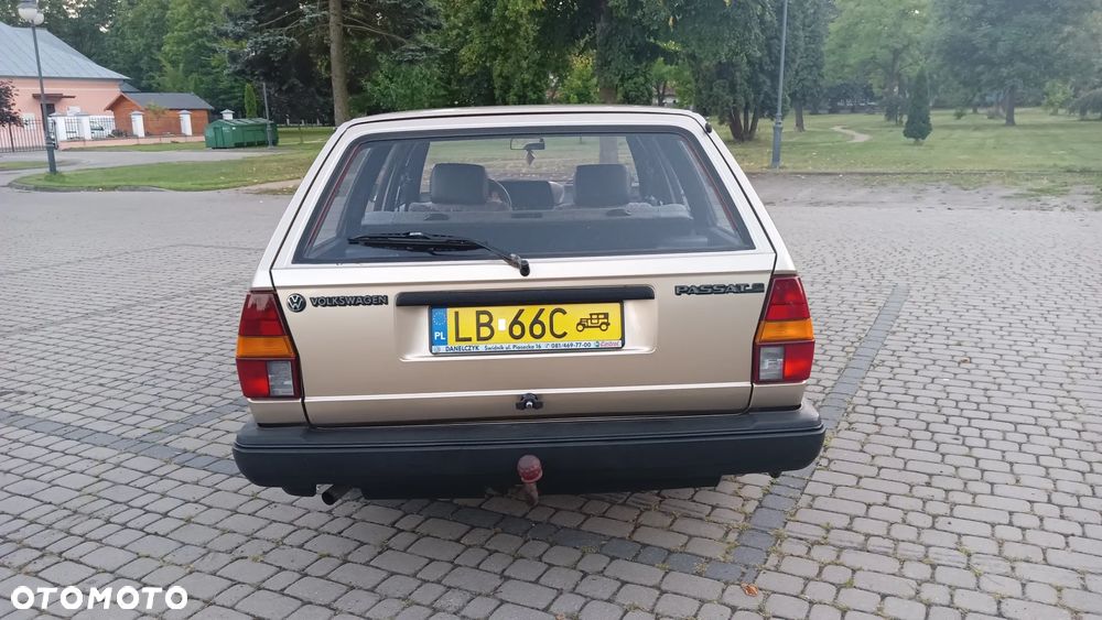 Volkswagen Passat 1.6 CL D - 4