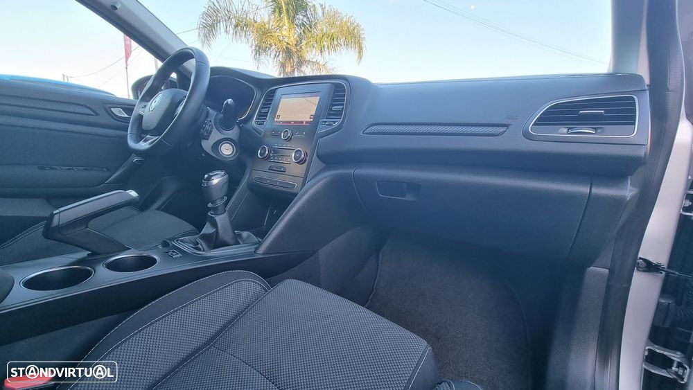 Renault Mégane Sport Tourer - 20