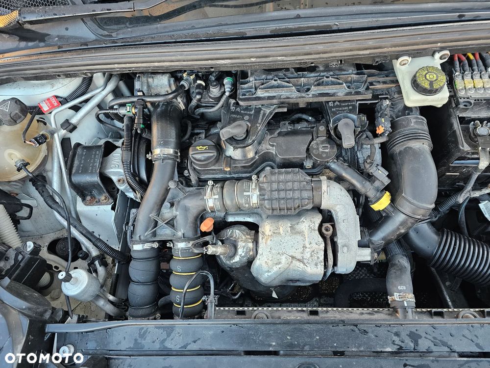 Citroën C4 1.6 HDi Seduction - 13