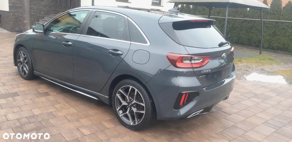 Kia Ceed 1.6 CRDi DCT GT Line - 10