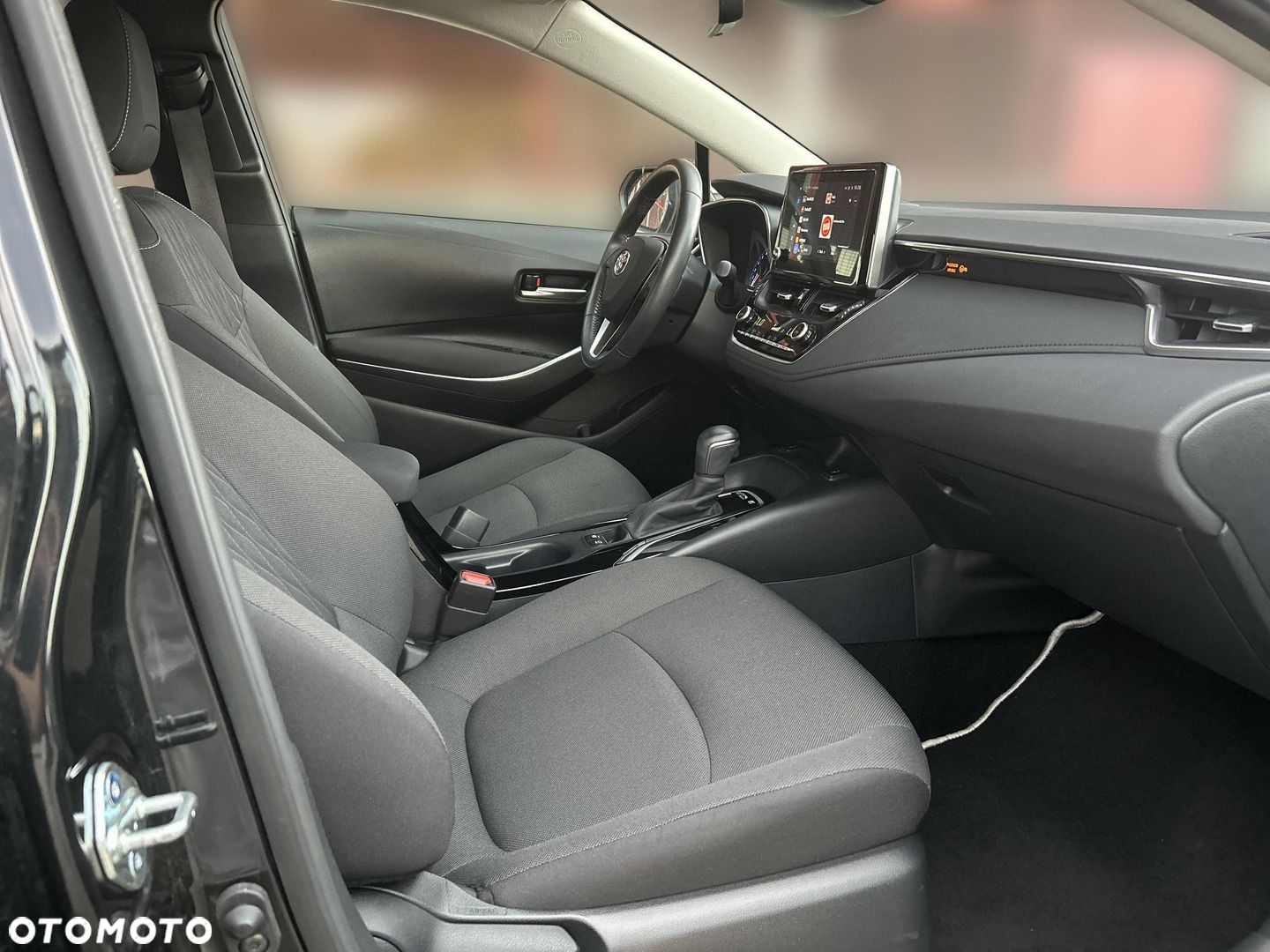 Toyota Corolla 1.8 Hybrid Comfort - 13