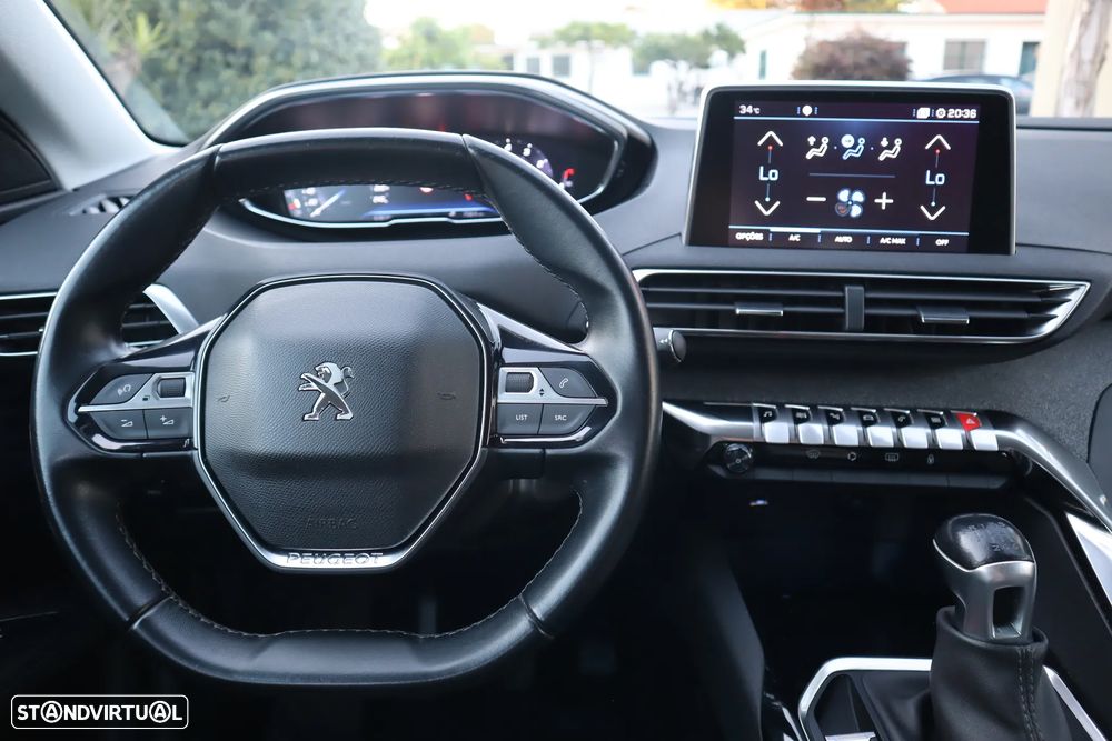 Peugeot 3008 1.2 PureTech Allure J18 - 25