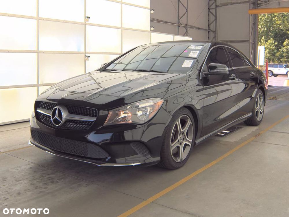 Mercedes-Benz CLA 250 4Matic 7G-DCT AMG Line - 4