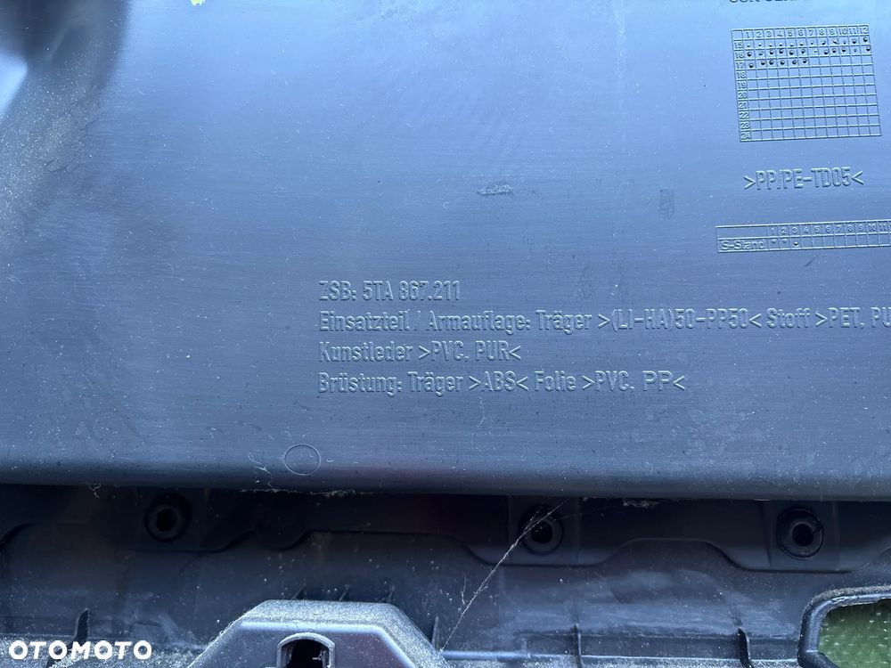 VW Touran III 5TA boczek drzwi tył prawy lewy 5TA867211 5TA867212 - 7