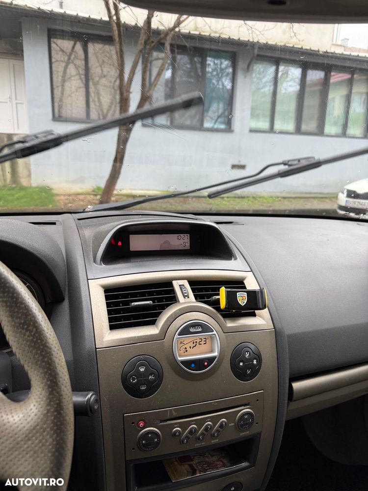 Renault Megane 1.9 dCi Privilege - 7